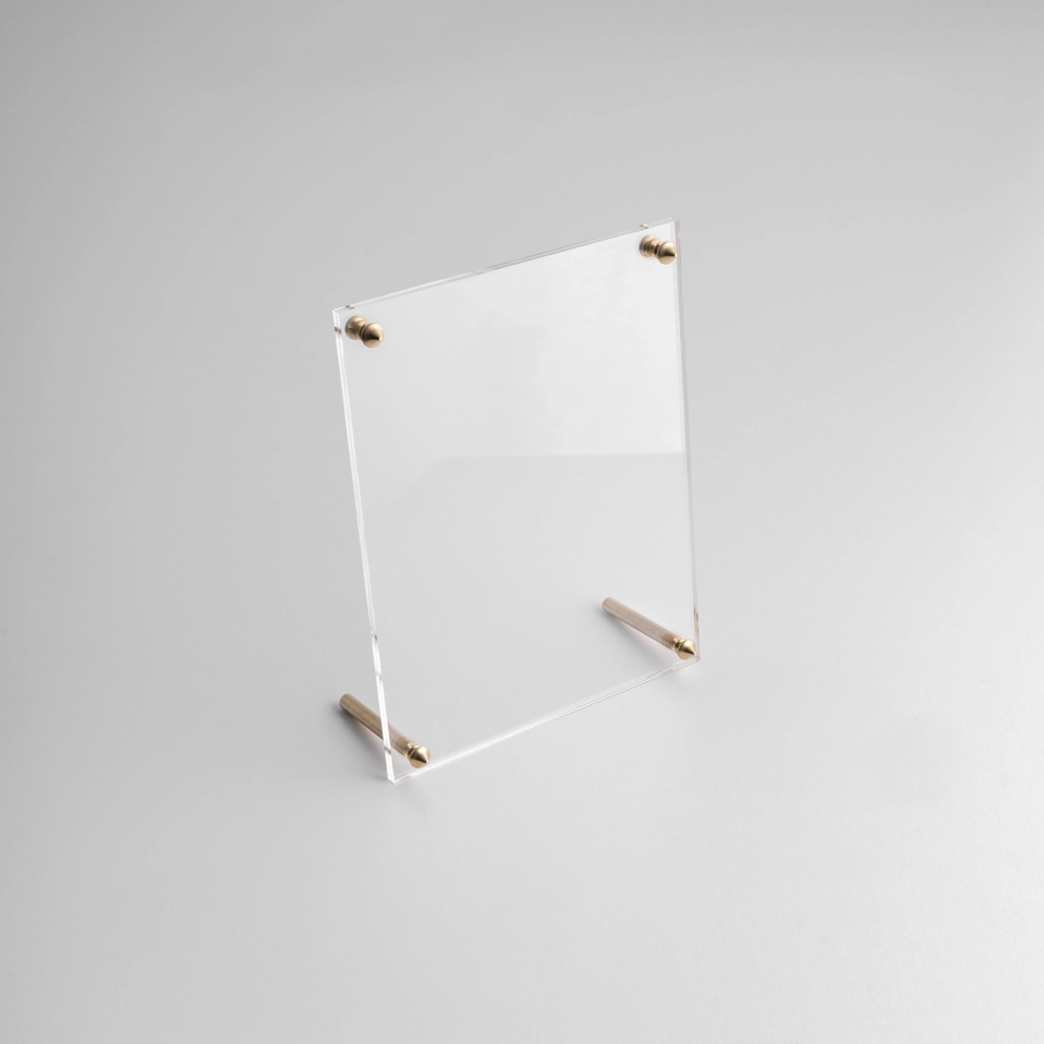 Orive Pirinç Ayaklı Pleksi Fotoğraf Çerçevesi 18x23 cm - 2