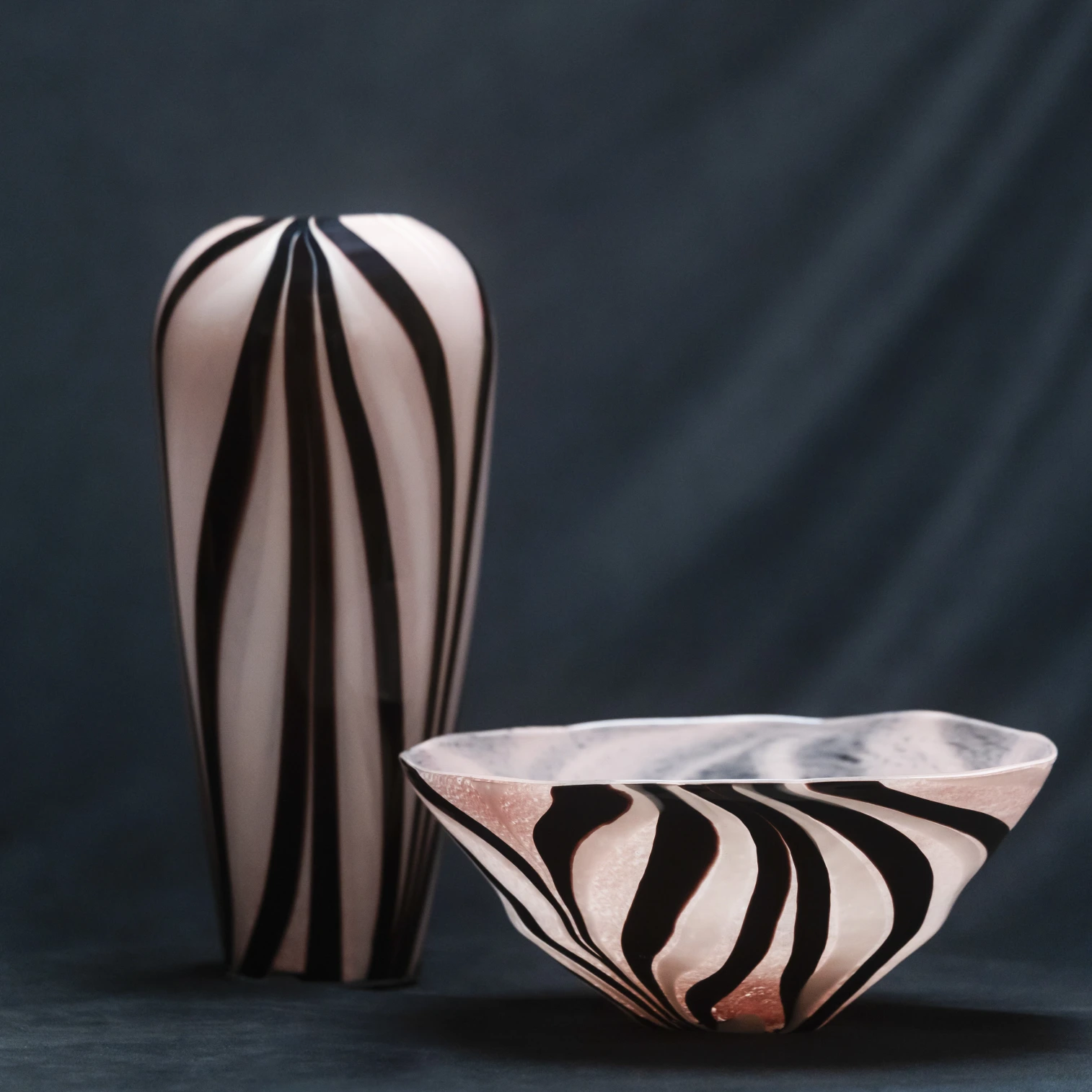 Romy Pembe Siyah Cam Vazo 19x40 cm - 4