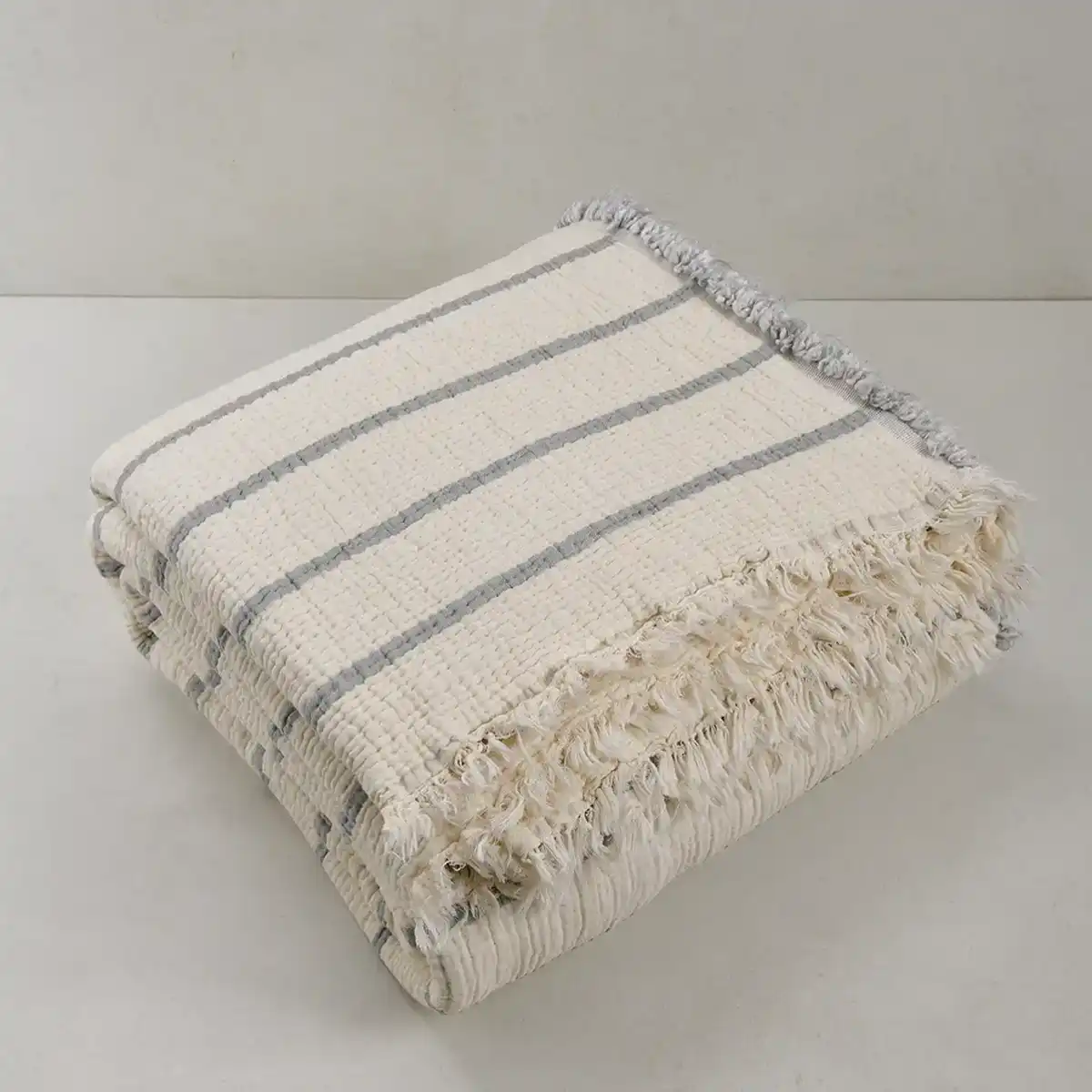 Ruby Dolgulu Müslin Çift Kişilik Yatak Örtüsü Ekru Gri 230x250 cm - 1